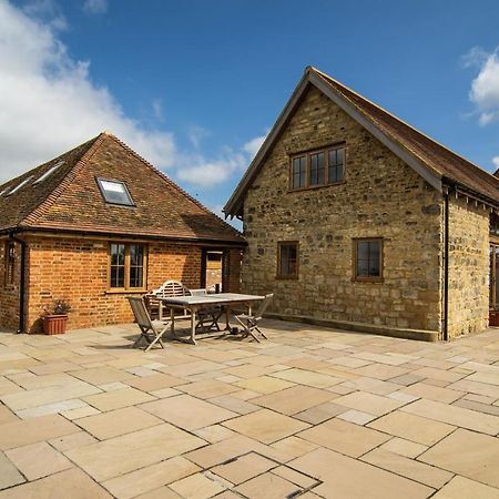 Parkfields Barns Self Catering Accommodation Μπάκινγχαμ Εξωτερικό φωτογραφία